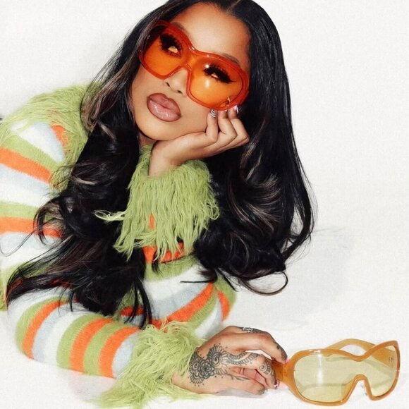 Oversized Trendy Wrap Around Sunglasses for Women Men - Cool Concert shades 2000 - Picture 6 of 9